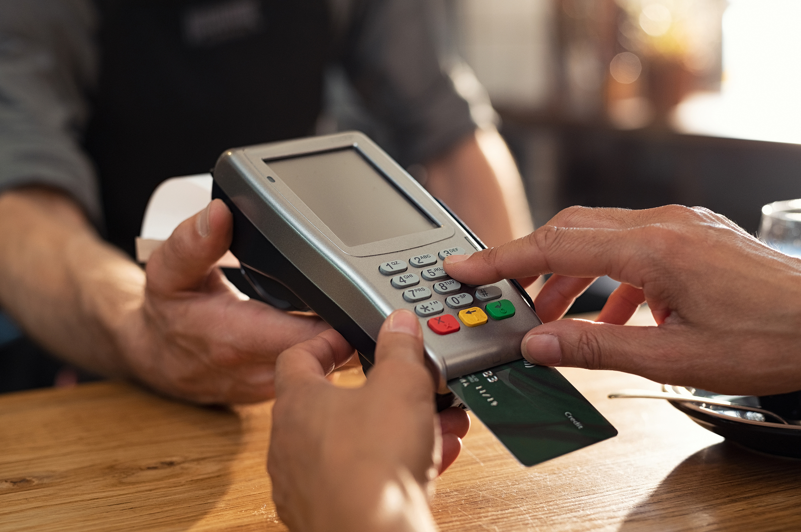 8-reasons-to-accept-card-payments-the-cheap-accountants
