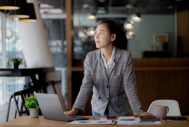 How do I update my business plan?