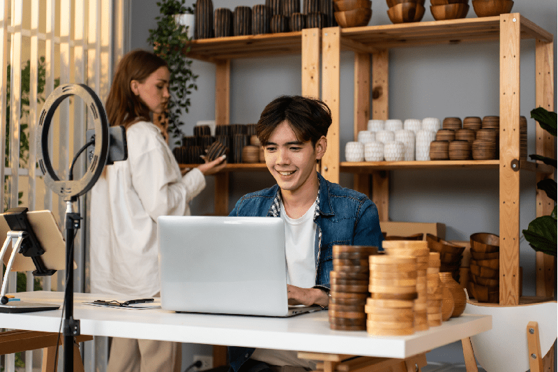 How Do I Dropship to the US from the UK?