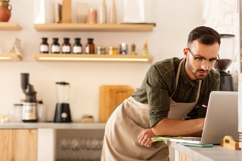 Can Sole Traders Hire Someone Else?