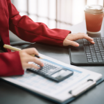 Online vs Traditional Accounting: Which Is Right For You?
